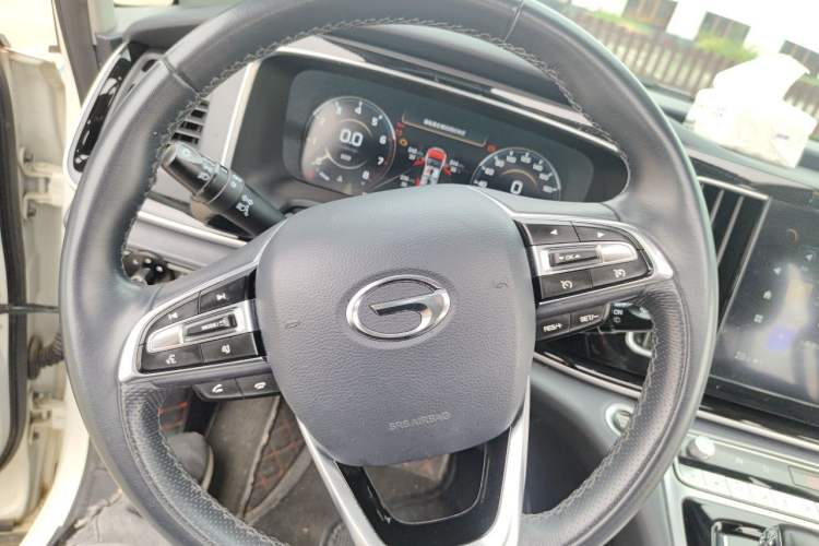 Used GAC Trumpchi M8 2021 Lingxiu Series 390T Ultimate Edition Steering Wheel
