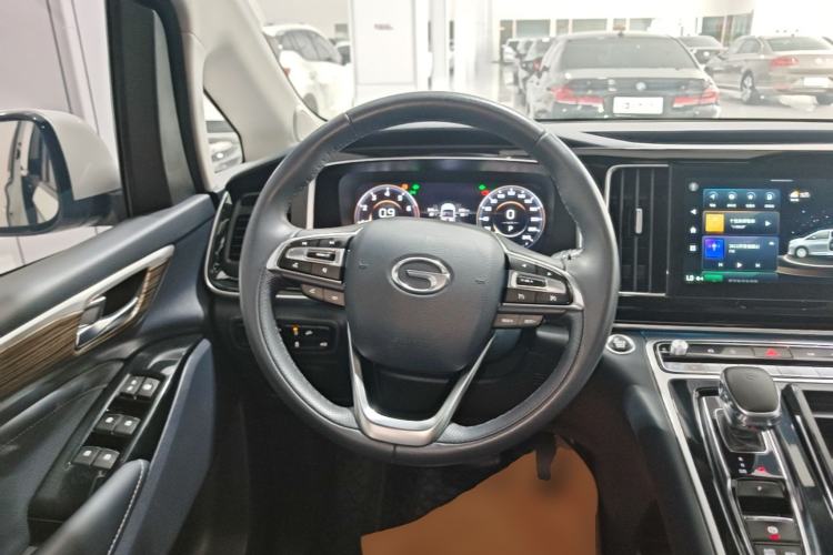 Used GAC Trumpchi M8 2021 Lingxiu Series 390T Ultimate Edition Steering Wheel