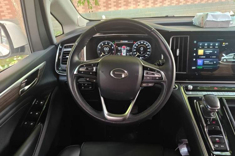 Used GAC Trumpchi M8 2021 Lingxiu Series 390T Ultimate Edition Steering Wheel