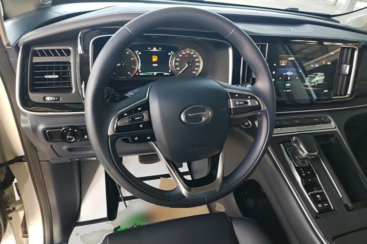Used GAC Trumpchi M8 2021 Revised Version Lingxiu Series 390T Luxury Edition Steering Wheel