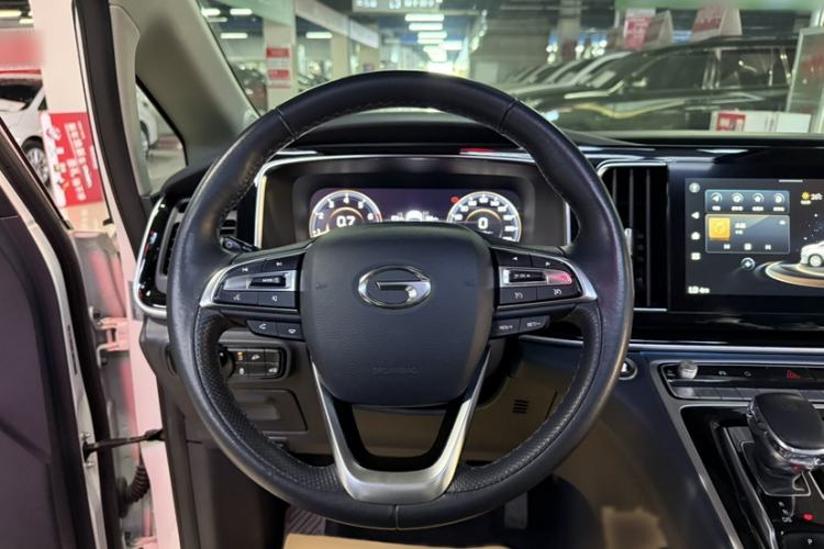 Used GAC Trumpchi M8 2021 Lingxiu Series 390T Deluxe Edition Steering Wheel