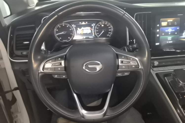 Used GAC Trumpchi M8 2021 Lingxiu Series 390T Deluxe Edition Steering Wheel
