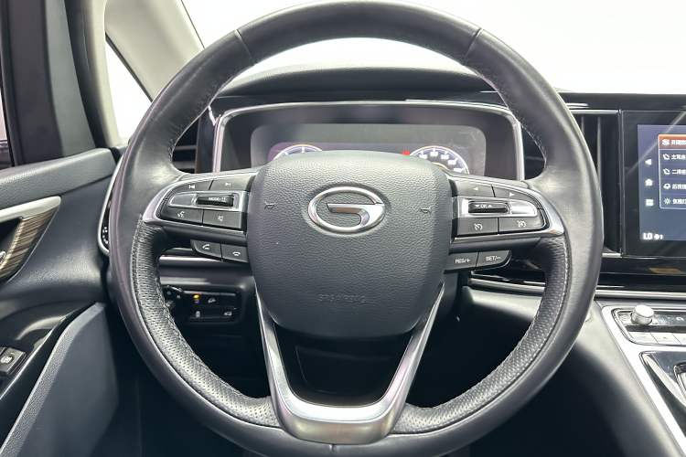 Used GAC Trumpchi M8 2021 Master Series 390T Ultimate Edition Steering Wheel