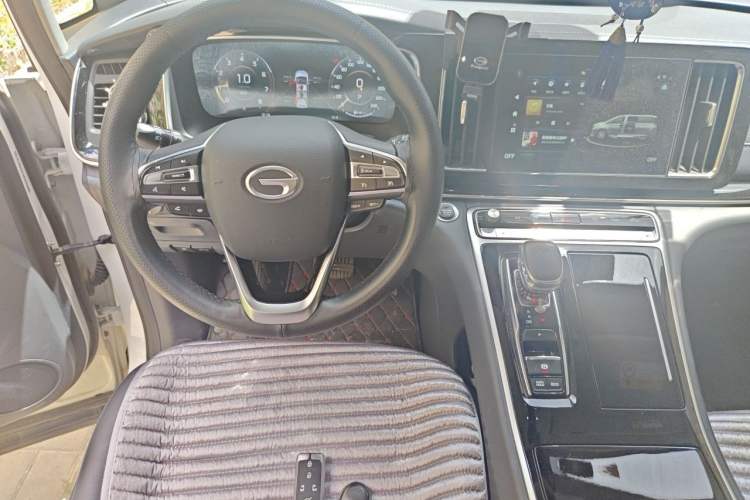 Used GAC Trumpchi M8 2021 Lingxiu Series 390T Ultimate Edition Steering Wheel