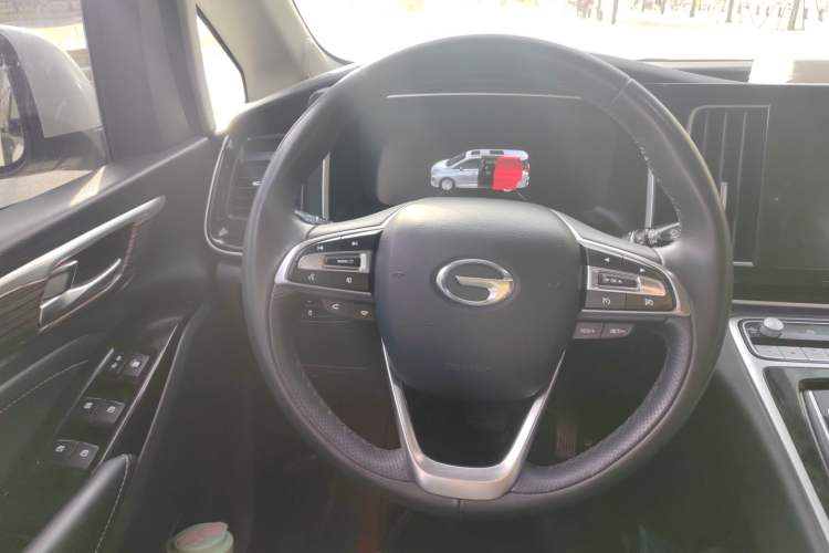Used GAC Trumpchi M8 2021 Master Series 390T Prestige Edition Steering Wheel
