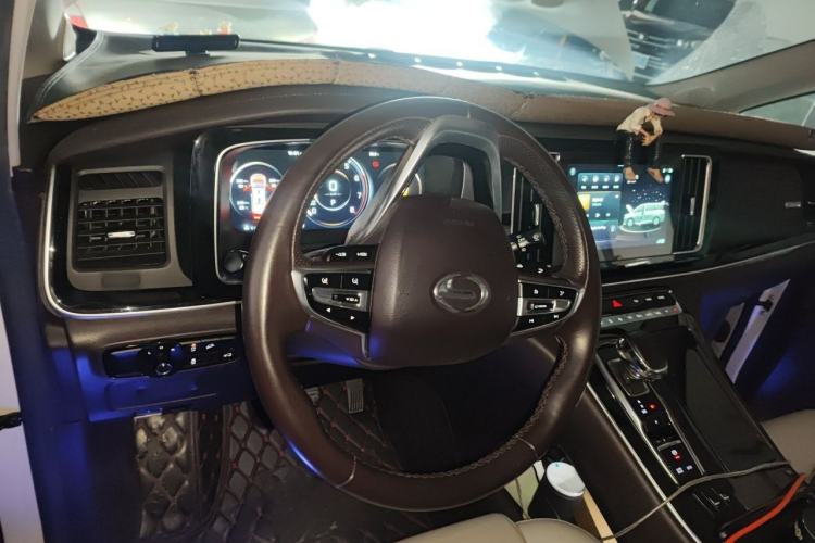Used GAC Trumpchi M8 2021 Lingxiu Series 390T Ultimate Edition Steering Wheel