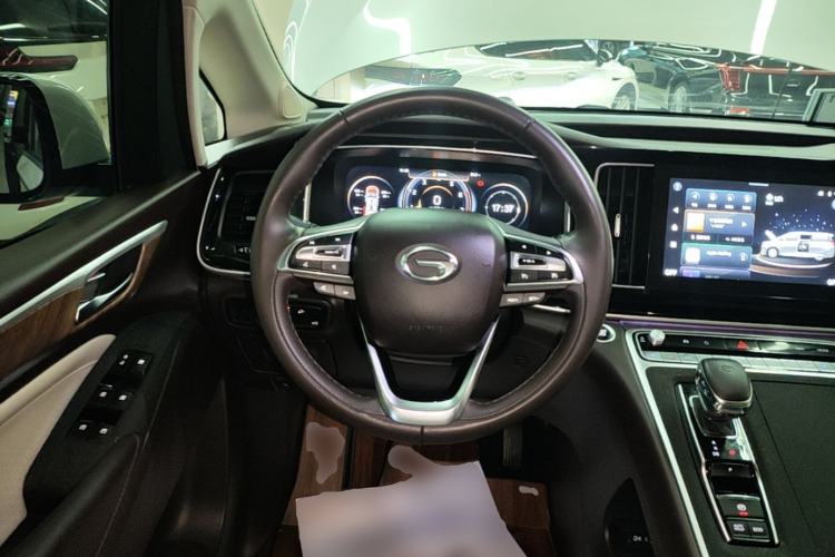 Used GAC Trumpchi M8 2021 Master Series 390T Ultimate Edition Steering Wheel