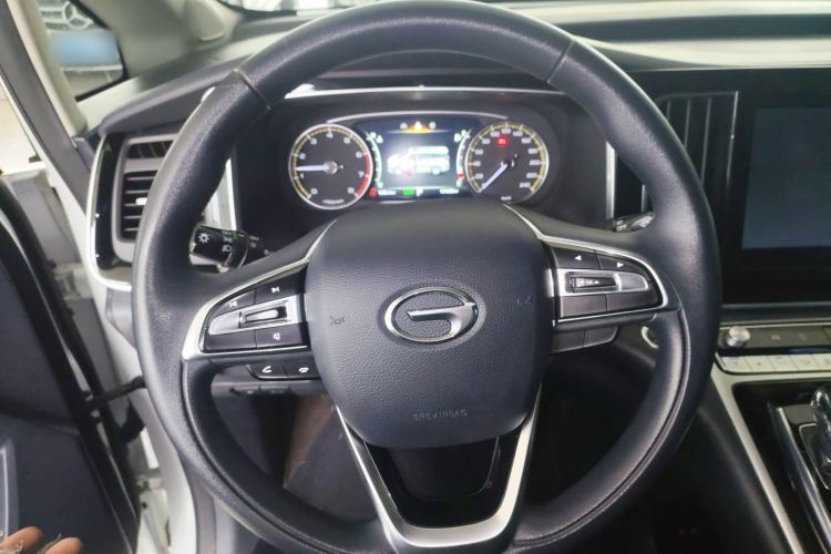 Used GAC Trumpchi M8 2021 Revised Version Lingxiu Series 390T Luxury Edition Steering Wheel