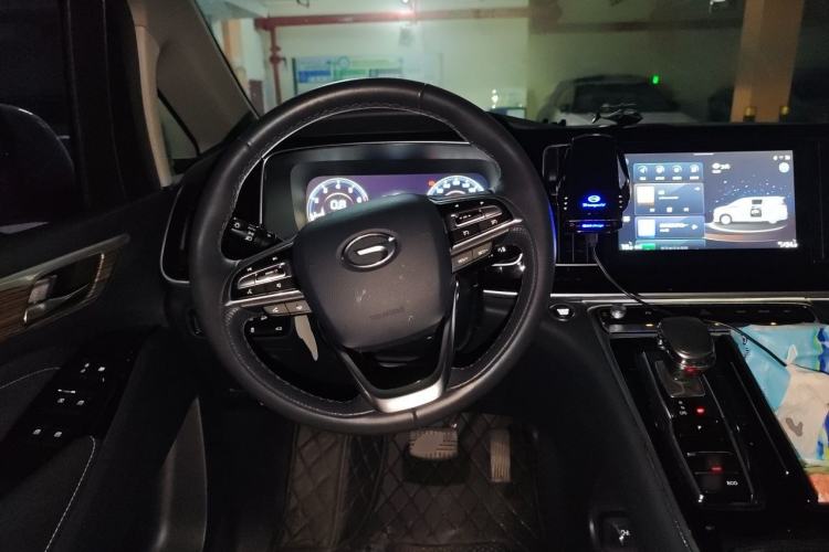 Used GAC Trumpchi M8 2021 Master Series 390T Prestige Edition Steering Wheel