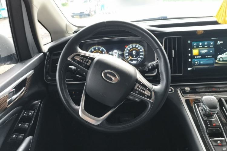 Used GAC Trumpchi M8 2021 Lingxiu Series 390T Deluxe Edition Steering Wheel