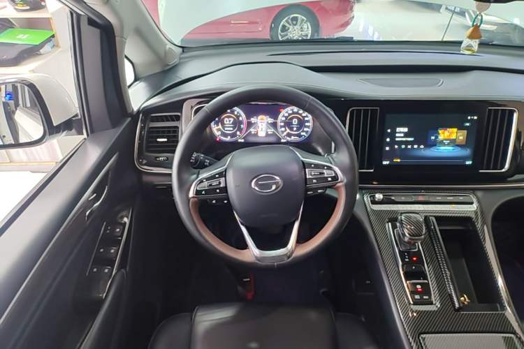 Used GAC Trumpchi M8 2021 Master Series 390T Prestige Edition Steering Wheel