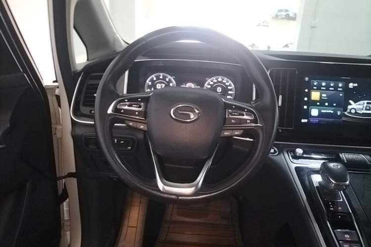Used GAC Trumpchi M8 2021 Lingxiu Series 390T Ultimate Edition Steering Wheel