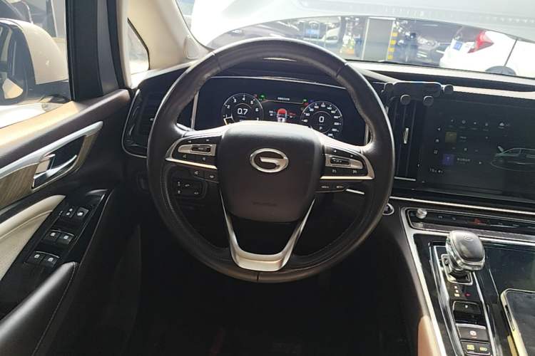 Used GAC Trumpchi M8 2021 Lingxiu Series 390T Ultimate Edition Steering Wheel