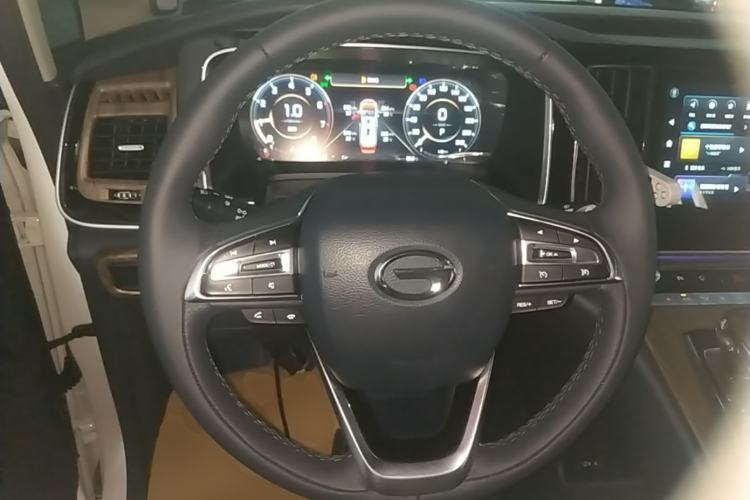 Used GAC Trumpchi M8 2021 Master Series 390T Prestige Edition Steering Wheel