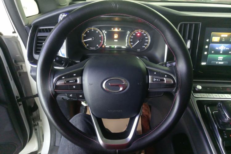 Used GAC Trumpchi M8 2021 Revised Version Lingxiu Series 390T Luxury Edition Steering Wheel