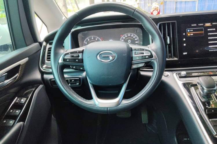 Used GAC Trumpchi M8 2021 Master Series 390T Ultimate Edition Steering Wheel