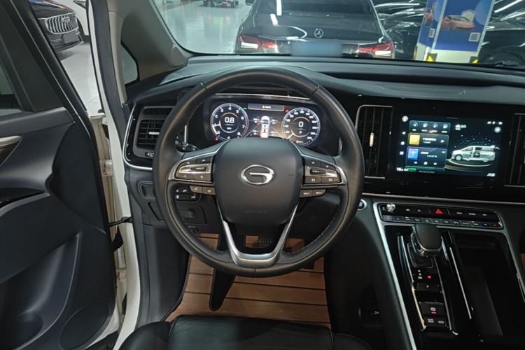 Used GAC Trumpchi M8 2021 Master Series 390T Prestige Edition Steering Wheel
