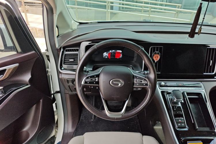 Used GAC Trumpchi M8 2021 Master Series 390T Ultimate Edition Steering Wheel