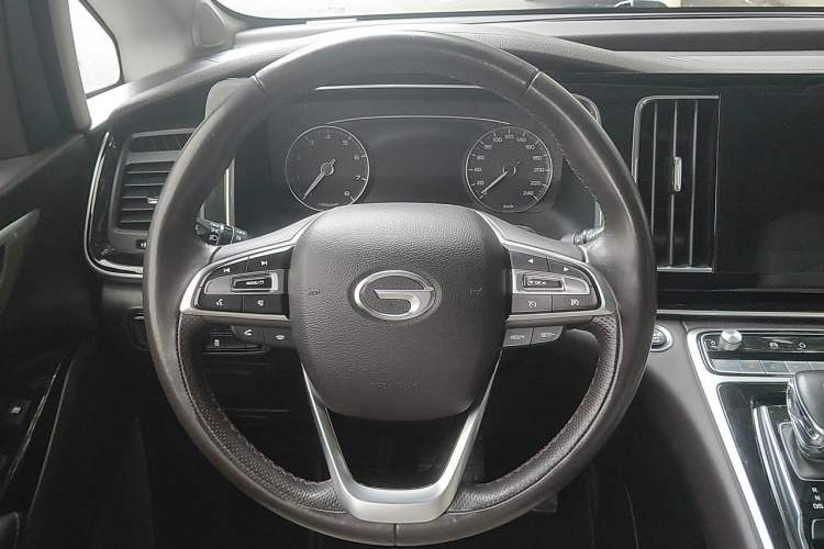 Used GAC Trumpchi M8 2021 Lingxiu Series 390T Deluxe Edition Steering Wheel