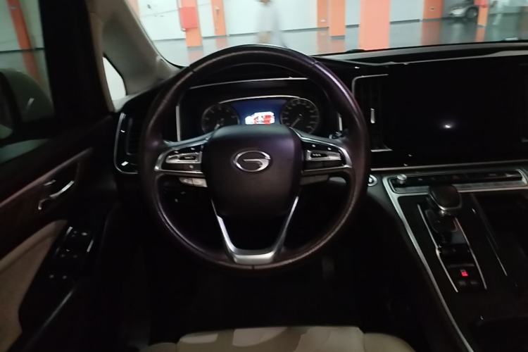 Used GAC Trumpchi M8 2021 Revised Version Lingxiu Series 390T Luxury Edition Steering Wheel