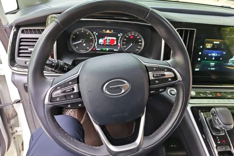 Used GAC Trumpchi M8 2021 Lingxiu Series 390T Deluxe Edition Steering Wheel