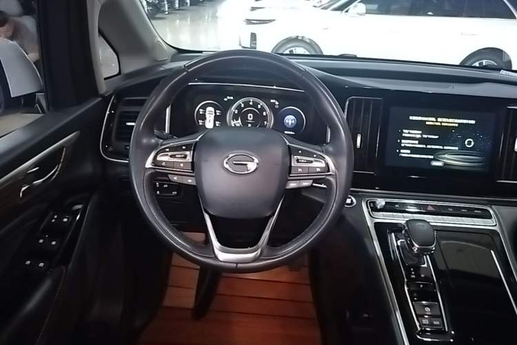 Used GAC Trumpchi M8 2021 Master Series 390T Ultimate Edition Steering Wheel