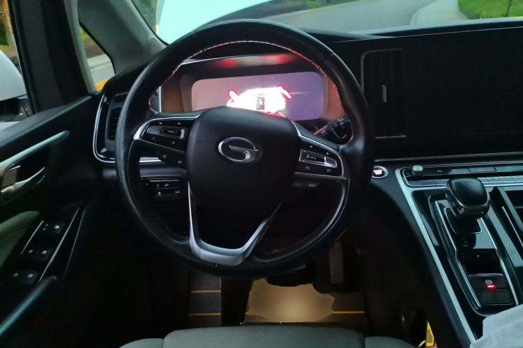 Used GAC Trumpchi M8 2021 Master Series 390T Ultimate Edition Steering Wheel