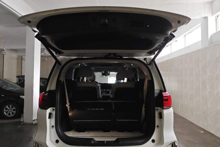 Used GAC Trumpchi M8 2021 Master Series 390T Ultimate Edition Trunk