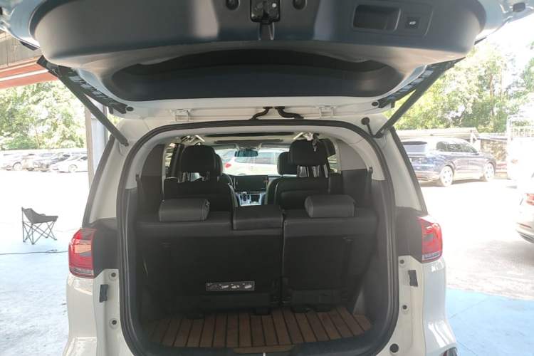 Used GAC Trumpchi M8 2021 Master Series 390T Ultimate Edition Trunk