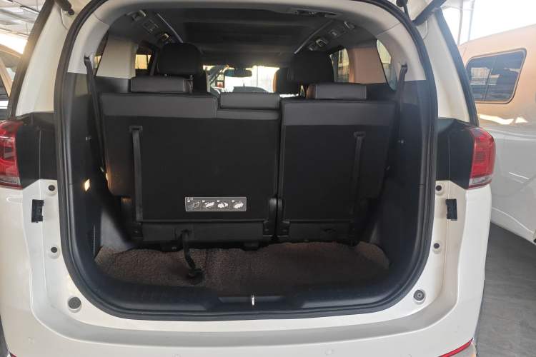 Used GAC Trumpchi M8 2021 Lingxiu Series 390T Ultimate Edition Trunk