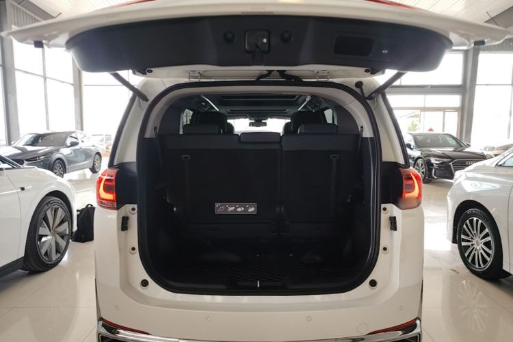 Used GAC Trumpchi M8 2021 Lingxiu Series 390T Ultimate Edition Trunk