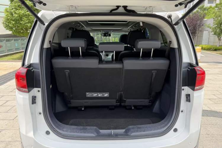 Used GAC Trumpchi M8 2021 Lingxiu Series 390T Deluxe Edition Trunk