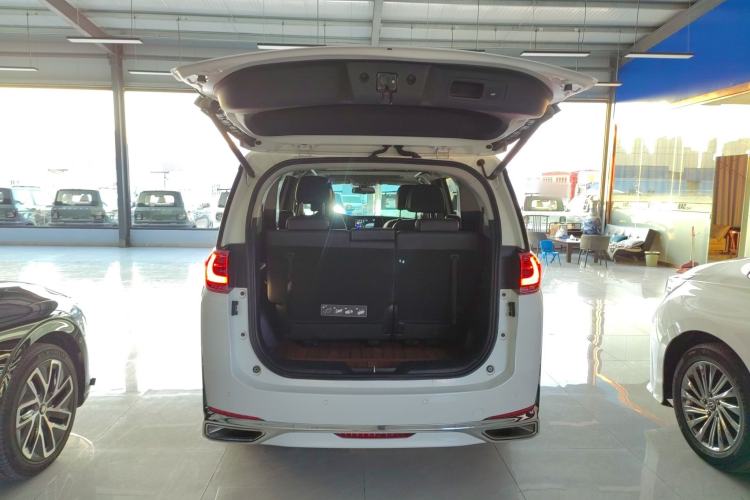 Used GAC Trumpchi M8 2021 Lingxiu Series 390T Deluxe Edition Trunk