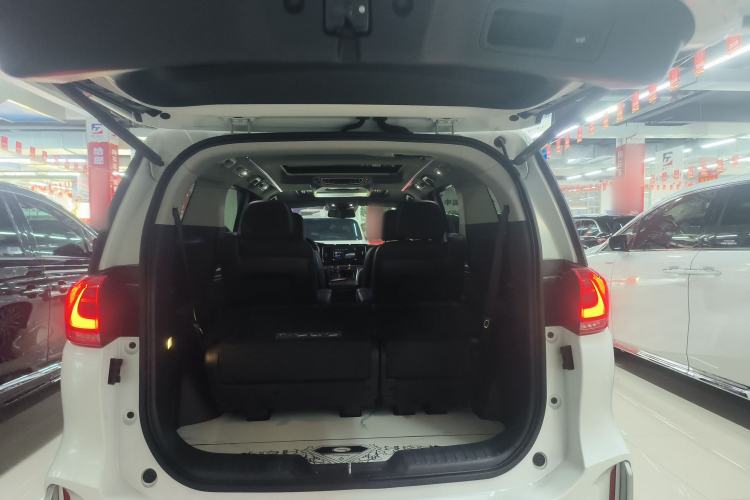 Used GAC Trumpchi M8 2021 Master Series 390T Prestige Edition Trunk