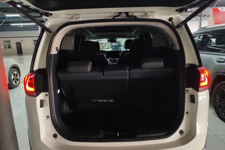 Used GAC Trumpchi M8 2021 Lingxiu Series 390T Ultimate Edition Trunk