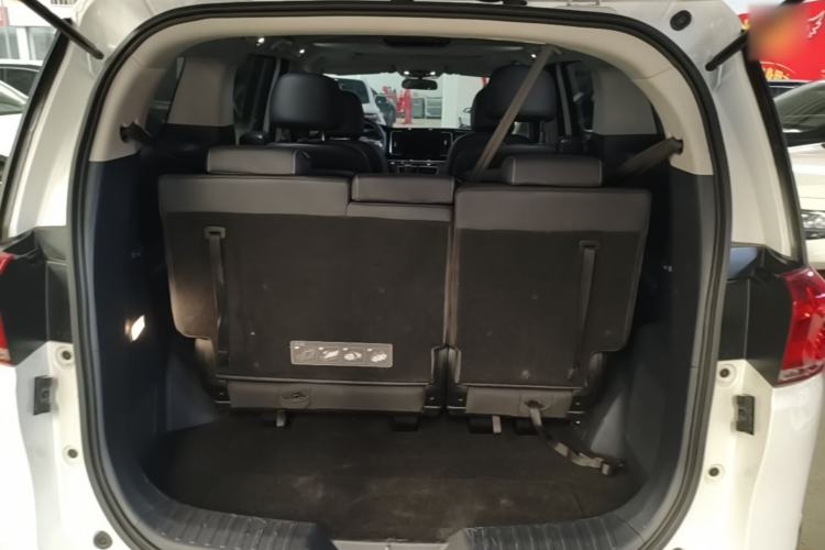 Used GAC Trumpchi M8 2021 Revised Version Lingxiu Series 390T Luxury Edition Trunk