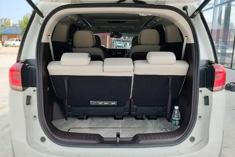 Used GAC Trumpchi M8 2021 Lingxiu Series 390T Ultimate Edition Trunk