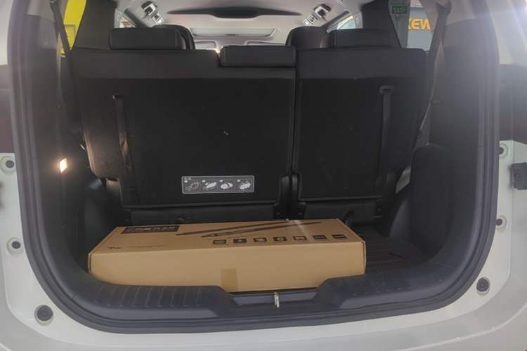 Used GAC Trumpchi M8 2021 Lingxiu Series 390T Deluxe Edition Trunk