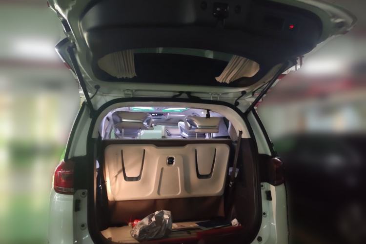 Used GAC Trumpchi M8 2021 Revised Version Lingxiu Series 390T Luxury Edition Trunk