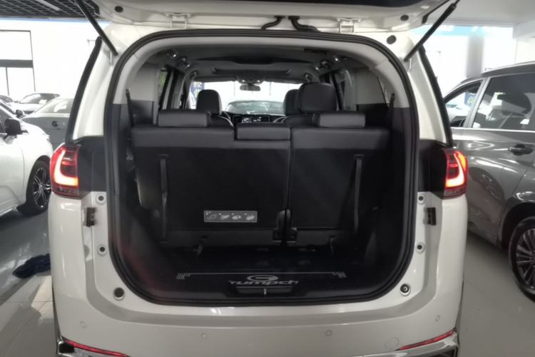 Used GAC Trumpchi M8 2021 Lingxiu Series 390T Deluxe Edition Trunk