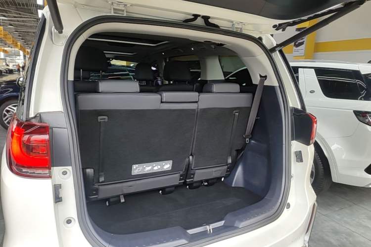 Used GAC Trumpchi M8 2021 Master Series 390T Ultimate Edition Trunk