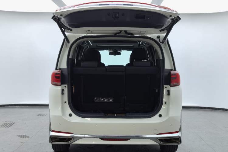 Used GAC Trumpchi M8 2021 Lingxiu Series 390T Ultimate Edition Trunk