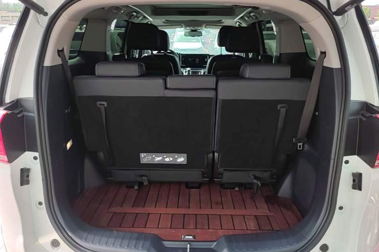 Used GAC Trumpchi M8 2021 Lingxiu Series 390T Deluxe Edition Trunk