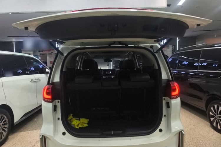 Used GAC Trumpchi M8 2021 Master Series 390T Ultimate Edition Trunk