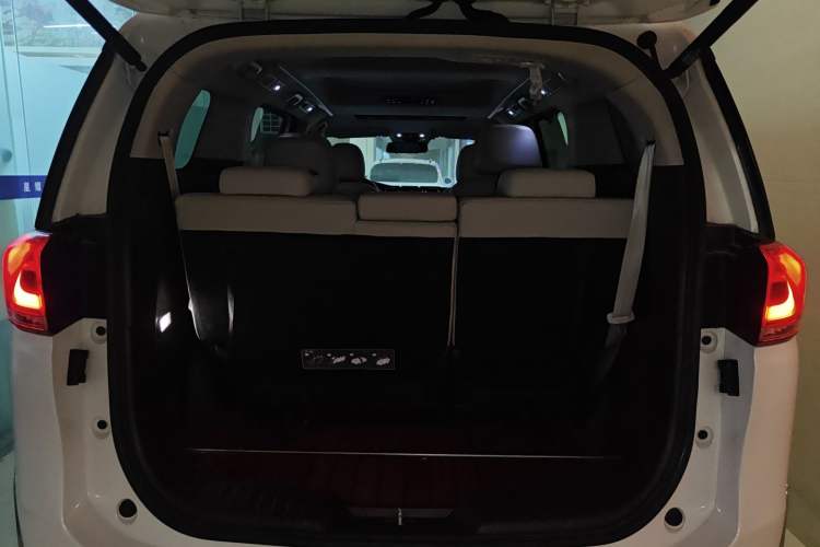 Used GAC Trumpchi M8 2021 Lingxiu Series 390T Deluxe Edition Trunk