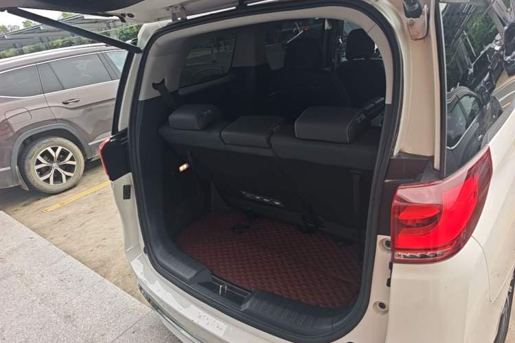 Used GAC Trumpchi M8 2021 Lingxiu Series 390T Ultimate Edition Trunk
