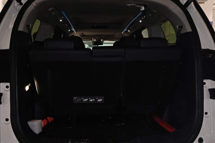 Used GAC Trumpchi M8 2021 Lingxiu Series 390T Ultimate Edition Trunk