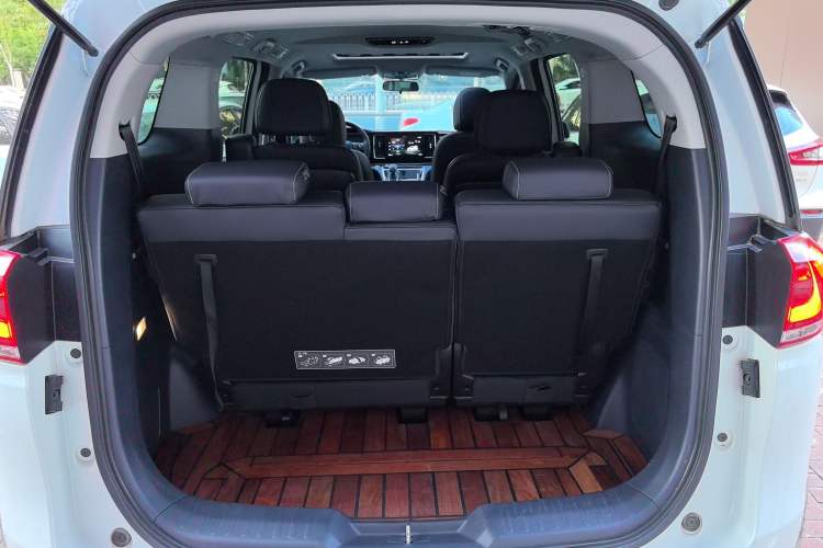 Used GAC Trumpchi M8 2021 Revised Version Lingxiu Series 390T Luxury Edition Trunk