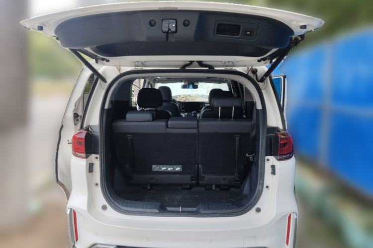 Used GAC Trumpchi M8 2021 Master Series 390T Ultimate Edition Trunk