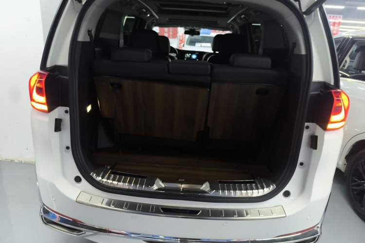 Used GAC Trumpchi M8 2021 Lingxiu Series 390T Ultimate Edition Trunk
